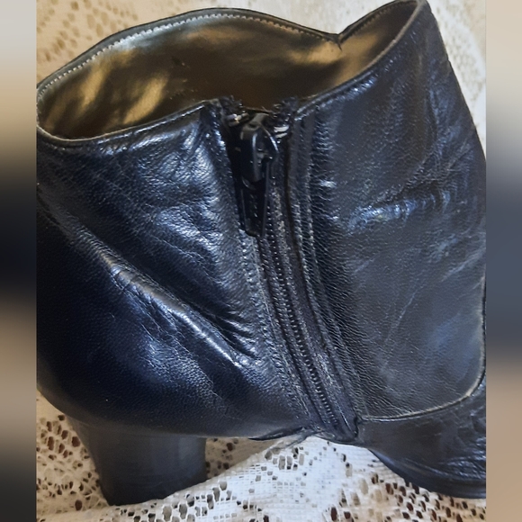 Bellini Black Booties Size 22 (5.5) - Picture 4 of 6